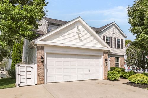 7570 Storrington Pl, Lewis Center, OH, 43035-7081 | Card Image