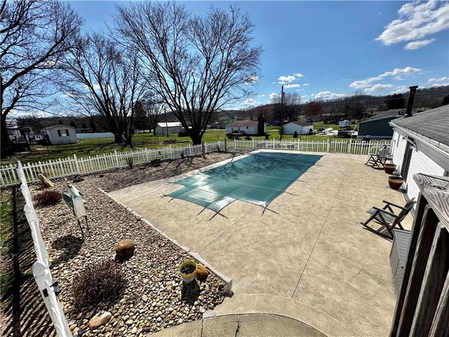 211 Stephens St, House other with 4 bedrooms, 4 bathrooms and 3 parking in Vanderbilt PA | Image 38