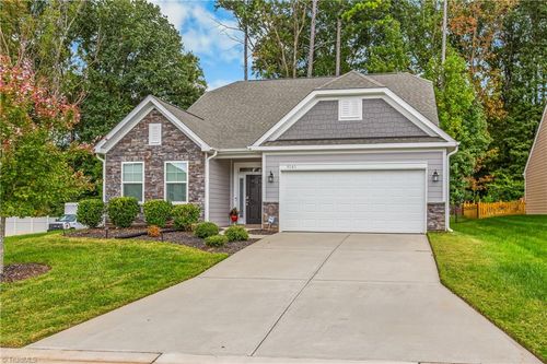 5161 Quail Forest Dr, Clemmons, NC, 27012-9893 | Card Image