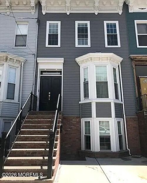 1-garden-level-320 New York Avenue, Jersey City, NJ, 07307 | Card Image