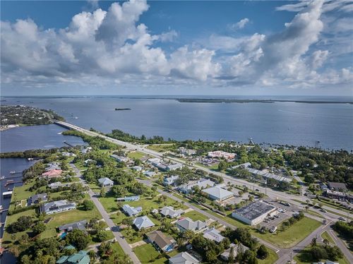 8045 142nd St, Sebastian, FL, 32958-3214 | Card Image