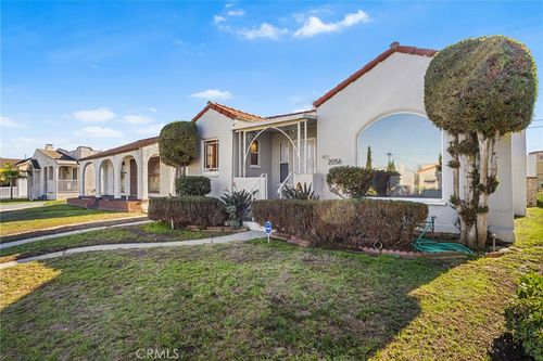 2056 W 70th St, Los Angeles, CA, 90047-1731 | Card Image