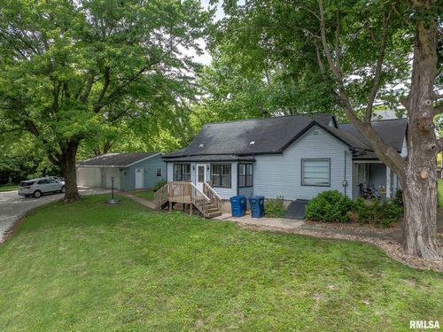 405 S State St, East Galesburg, IL, 61430-9766 | Card Image