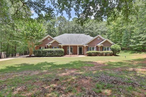 190 Central Ct, Midland, GA, 31820-5215 | Card Image
