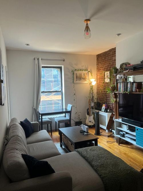 4f-167 W 76th St, New York, NY, 10023-8338 | Card Image