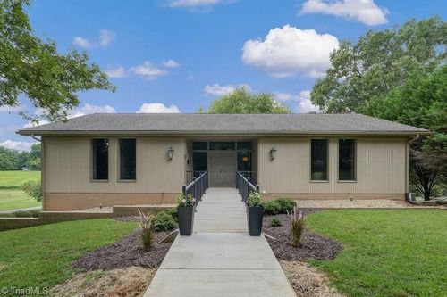 414 Lynrock Street, Eden, NC, 27288 | Card Image