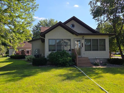 320 W State St, Dresser, WI, 54009-9082 | Card Image