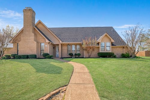 420 39th St Se, Paris, TX, 75462-6610 | Card Image