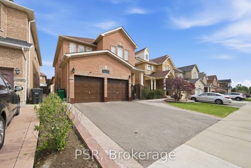 lower-426 Arrowsmith Dr, Mississauga, ON, L5W1V2 | Card Image