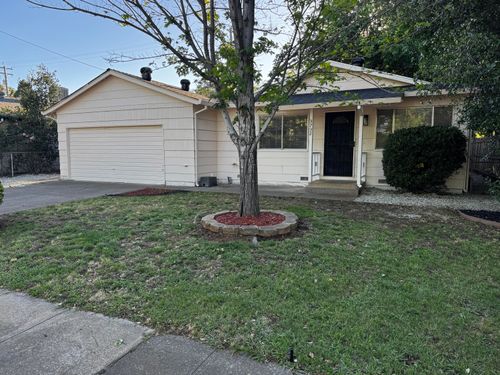 3732 Mercury Dr, Redding, CA, 96002-3011 | Card Image