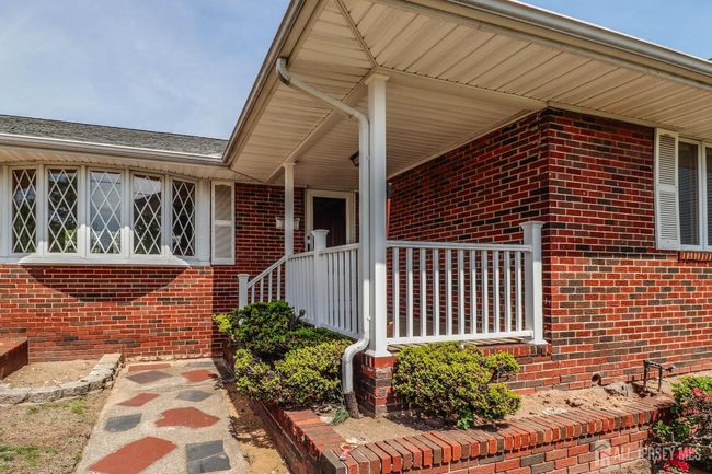 7 E 2 Nd St, House other with 3 bedrooms, 2 bathrooms and null parking in Port Reading NJ | Image 4
