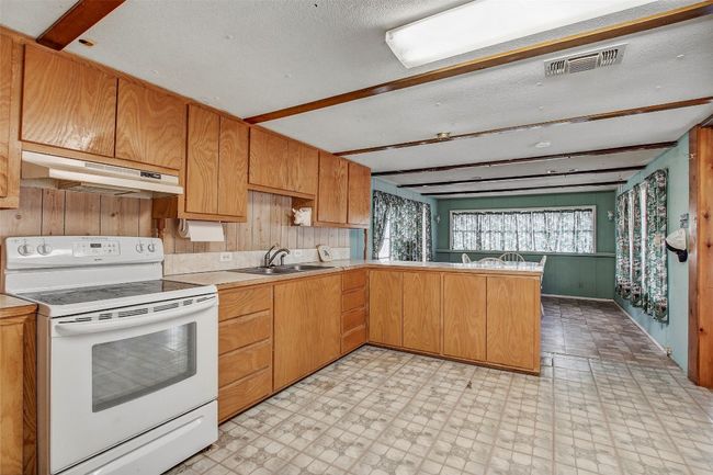 205 Singleton Dr, House other with 1 bedrooms, 1 bathrooms and 4 parking in Spicewood TX | Image 23