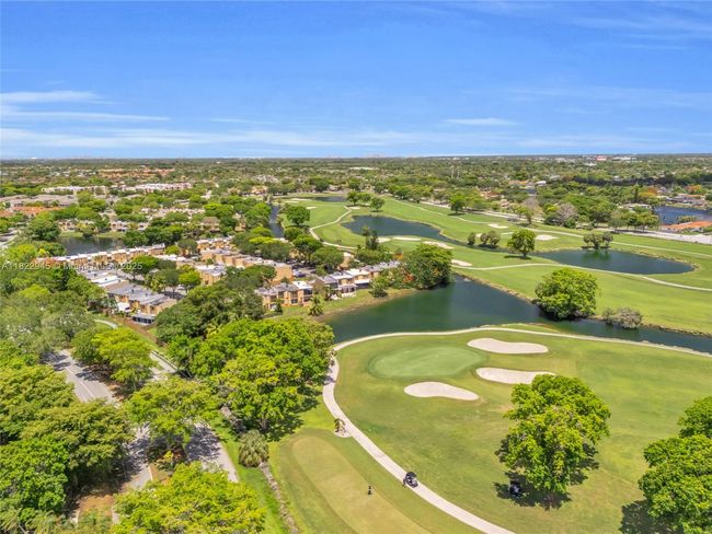6728 Sw 140 Th Ct, Townhouse with 3 bedrooms, 3 bathrooms and null parking in Miami FL | Image 29
