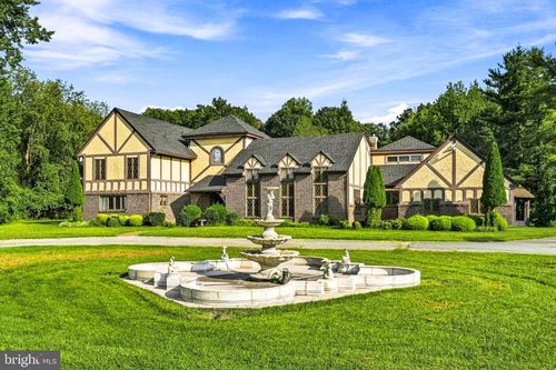 740 Garwood Rd, MOORESTOWN, NJ, 08057-3817 | Card Image