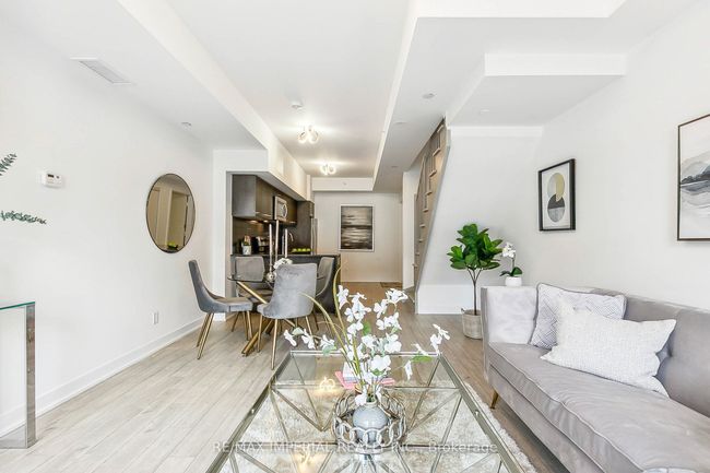123 - 10 Echo Pt, Condo with 4 bedrooms, 2 bathrooms and 1 parking in Toronto ON | Image 9