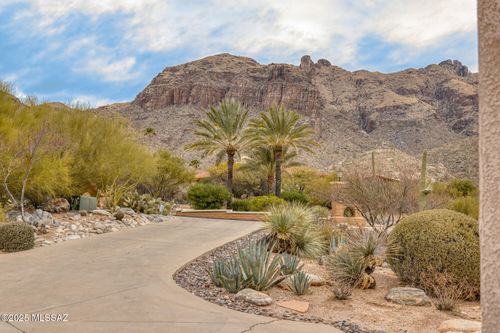 3350 E Cobblestone Pl, Tucson, AZ, 85718-1336 | Card Image