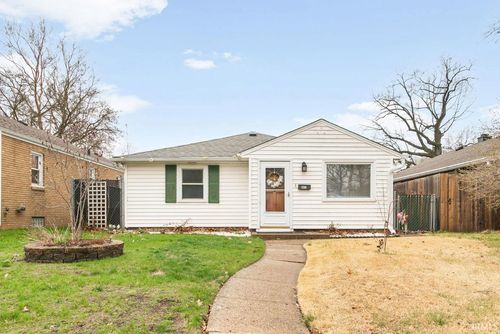 2205 Parkview Place, South Bend, IN, 46616-2149 | Card Image
