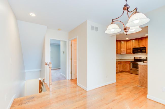 801 Sherman Dr, Condo with 2 bedrooms, 3 bathrooms and null parking in Royal Oak MI | Image 14