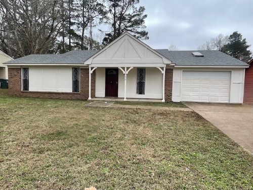 3955 Stillwood Dr, Memphis, TN, 38128-3027 | Card Image