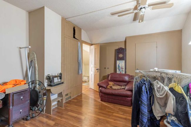 126 3 St, House other with 5 bedrooms, 2 bathrooms and 4 parking in Stirling AB | Image 21