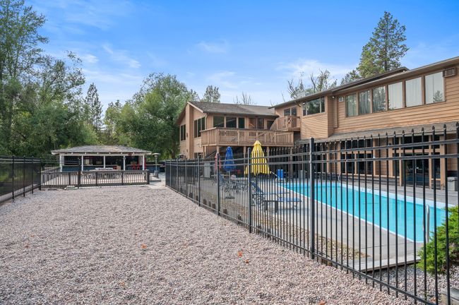 140 - 180 Vista Ln, Condo with 1 bedrooms, 1 bathrooms and null parking in Bigfork MT | Image 33