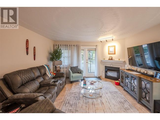 103 - 8408 Jubilee Rd E, Condo with 2 bedrooms, 2 bathrooms and 1 parking in Summerland BC | Image 5