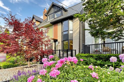 207 Victor Ave, Toronto, ON, M4K1B3 | Card Image