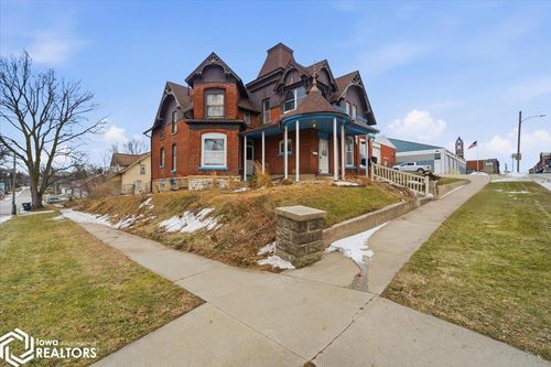 1003 Edgington Ave, Eldora, IA, 50627-1734 | Card Image