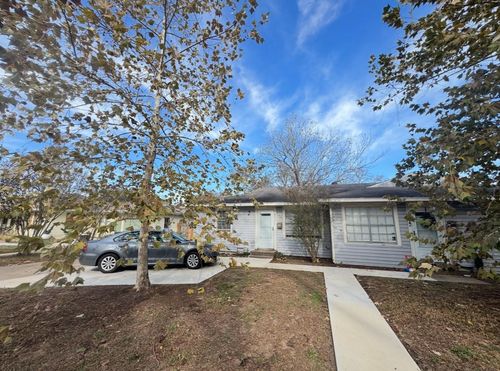 apt-a-405 Botts St, Brenham, TX, 77833-3074 | Card Image