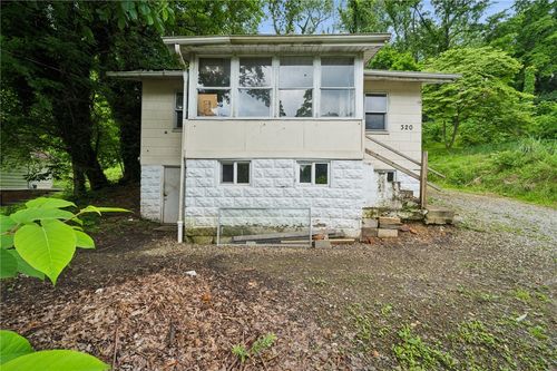 320 Cline St, East Pittsburgh, PA, 15112-1605 | Card Image