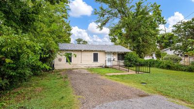 911 S Medora Street, House other with 3 bedrooms, 1 bathrooms and null parking in Terrell TX | Image 1