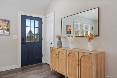 1150 Ruth Rd, Mattituck, NY, 11952-3646 | Card Image