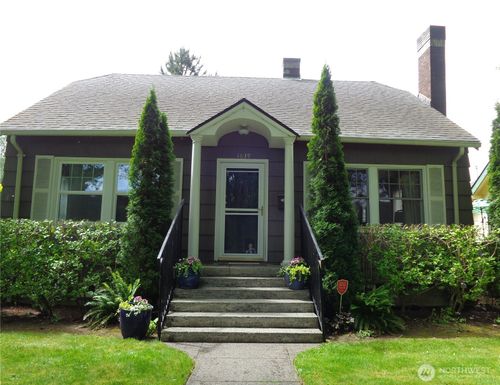 1639 22nd Ave, Longview, WA, 98632-3611 | Card Image