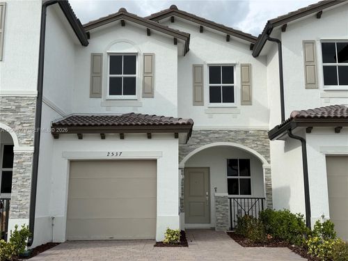 2537-2537 Se 27th Ct, Homestead, FL, 33035 | Card Image