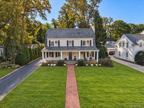 282 Ryder Rd, Manhasset, NY, 11030-2428 | Card Image