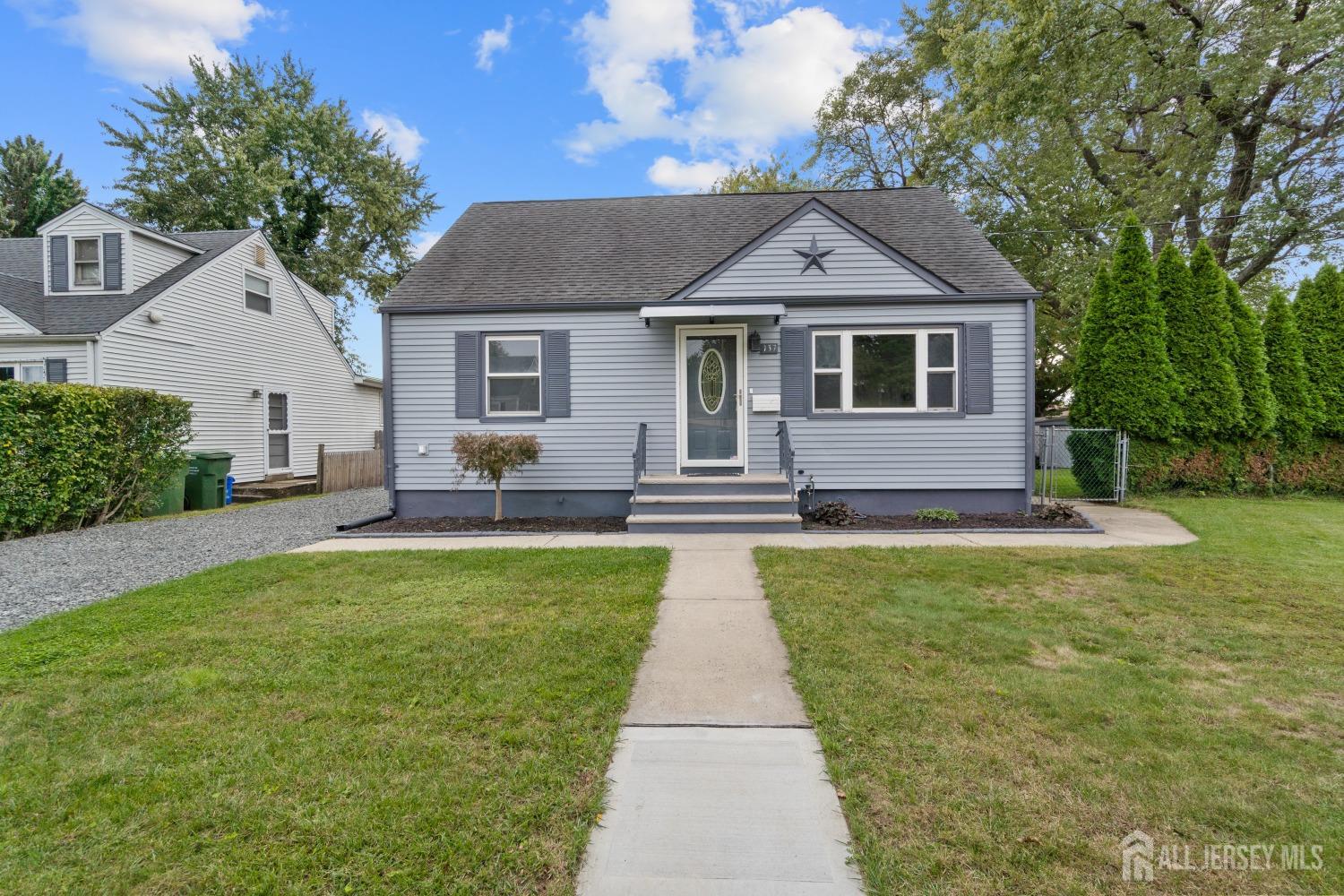 Buchanan Ave, Parlin, NJ 08859