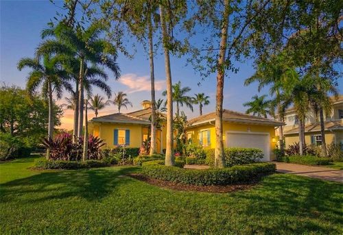 2815 Saint Barts Sq, Vero Beach, FL, 32967-7583 | Card Image