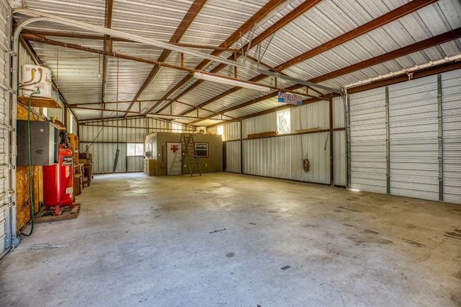 2080 Dead End Ln, Home with 2 bedrooms, 2 bathrooms and null parking in Ledbetter TX | Image 8
