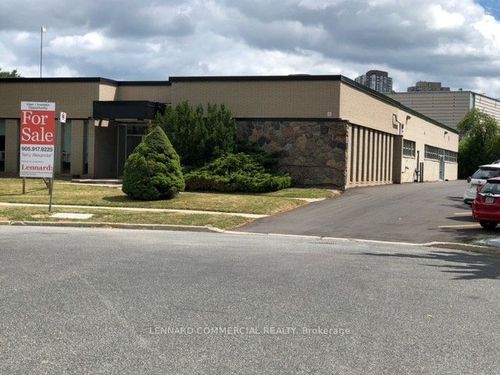 55 Gervais Dr, North York, ON, M3C1Z2 | Card Image