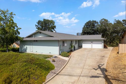 21838 Chimney Rock Dr, Cottonwood, CA, 96022-7624 | Card Image