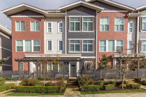 46-8371 202b St, Langley, BC, V2Y4K6 | Card Image