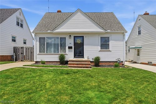 2510 Stanfield Dr, Parma, OH, 44134-5004 | Card Image