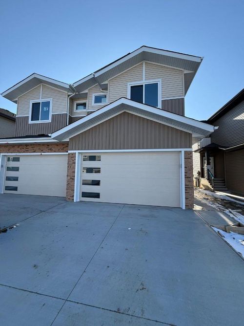 21 Lavelle Close, Red Deer, AB, T4R0V7 | Card Image
