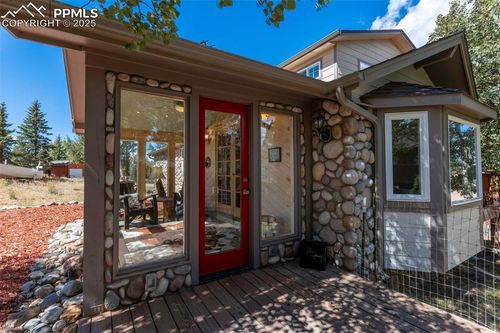 1625 N Mountain Estates Rd, Florissant, CO, 80816-8951 | Card Image