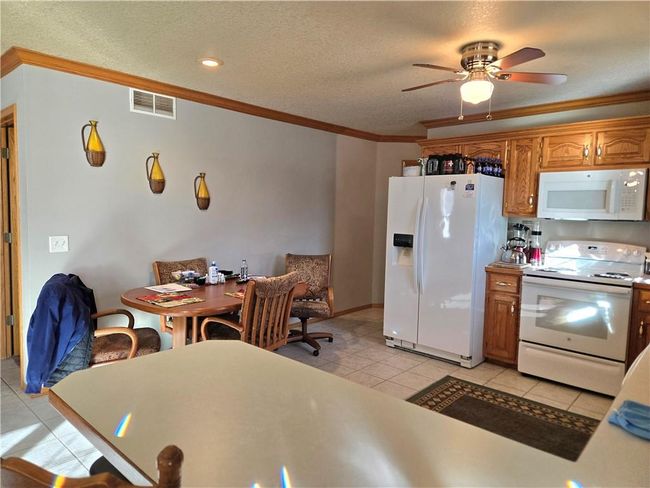 724 W 3 Rd St, House other with 2 bedrooms, 2 bathrooms and null parking in Pittsburg KS | Image 5