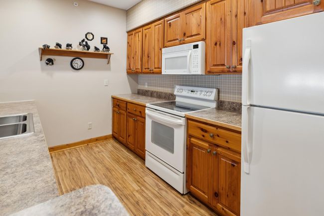 Kitchen | Image 14