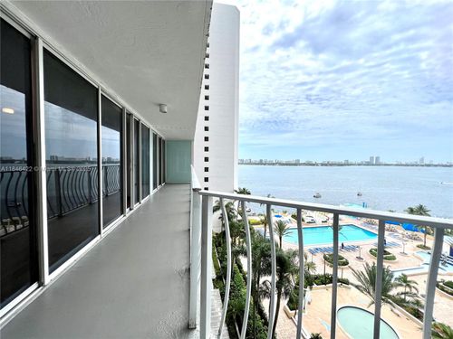 apt-1124-7601 E Treasure Dr, North Bay Village, FL, 33141-4363 | Card Image