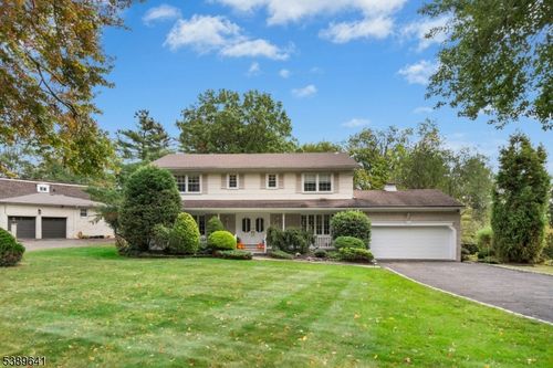 232 Beechwood Ct, Mountainside, NJ, 07092-1704 | Card Image