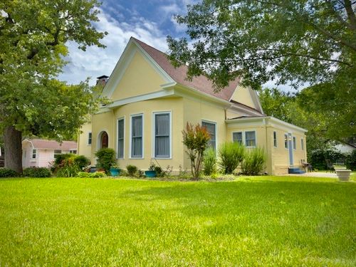 330 E Mcneill St, Stephenville, TX, 76401-4333 | Card Image