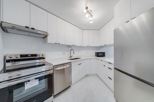 208-1190 Pacific St, Coquitlam, BC, V3B6Z2 | Card Image